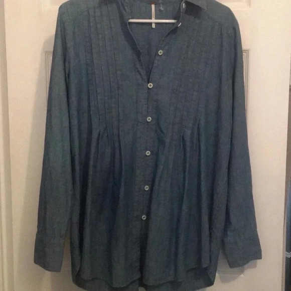Free People Chambray oversized fit size s/p EUC - Picture 3 of 8